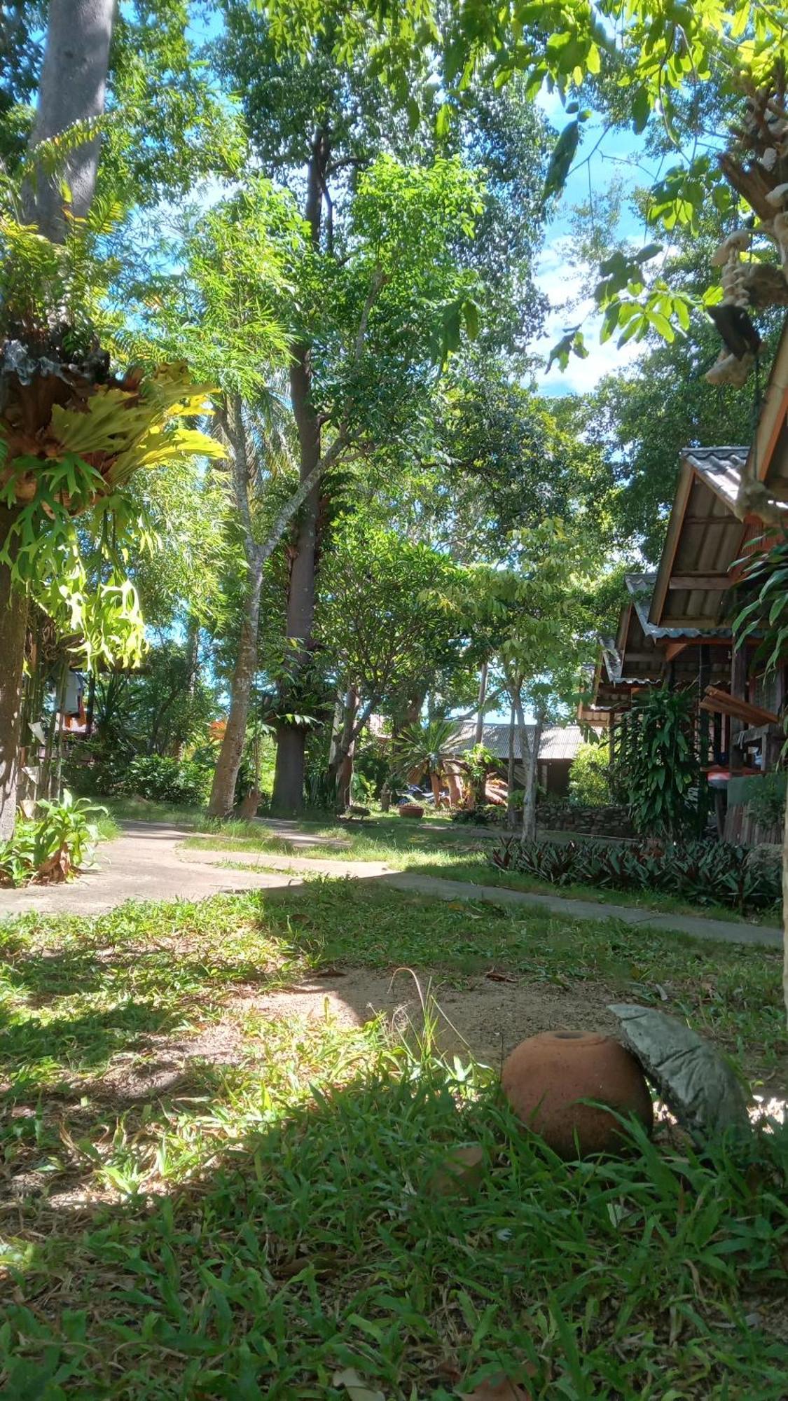 Bamboo Bungalow - Тонг Най Пан Яй Екстериор снимка